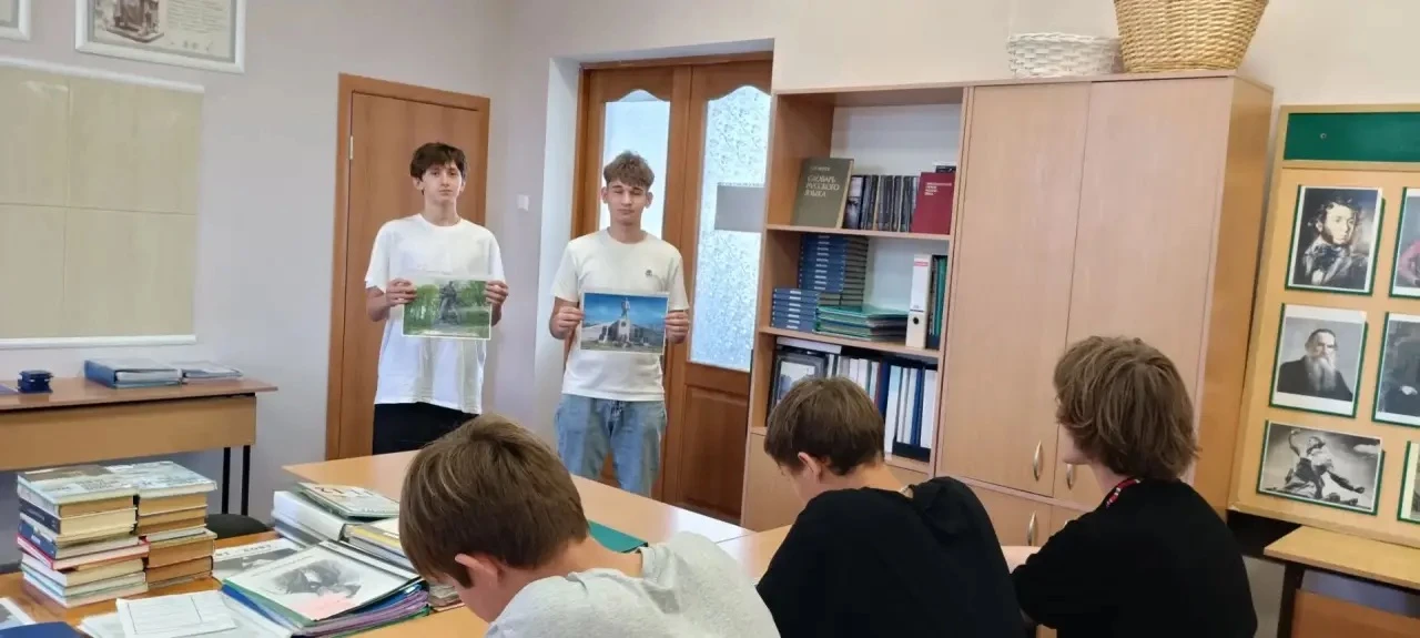 Занятие в кружке «Культурно‑историческое наследие Родины»: изучаем и сохраняем память о...