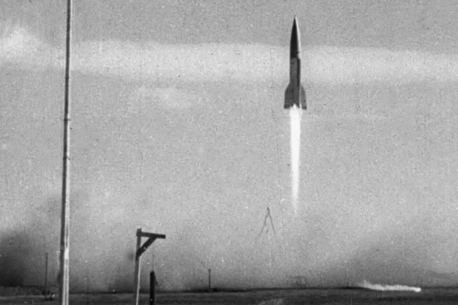 💥 10 октября 1948 года на полигоне Капустин Яр произошел первый успешный запуск советс...