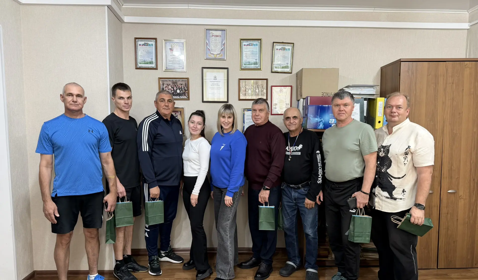 🏆 В АМУРСКЕ ПОЗДРАВИЛИ ОТЦОВ-ТРЕНЕРОВ! 🥇✨