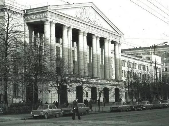 🏛 Снимок советского времени запечатлел Московский энергетический институт в Лефортово
