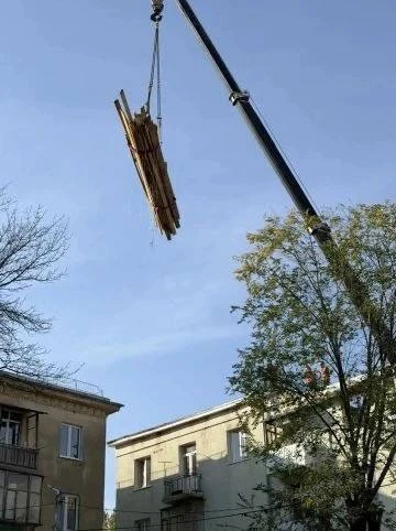 🏗 В Новокуйбышевске восстанавливают дом, пострадавший после атаки беспилотников