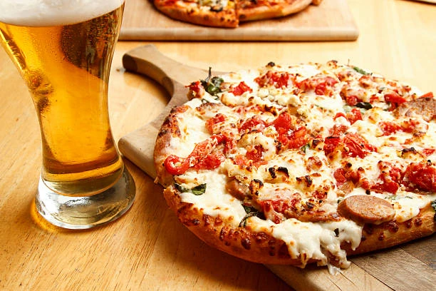 🍕 Международный день пива и пиццы