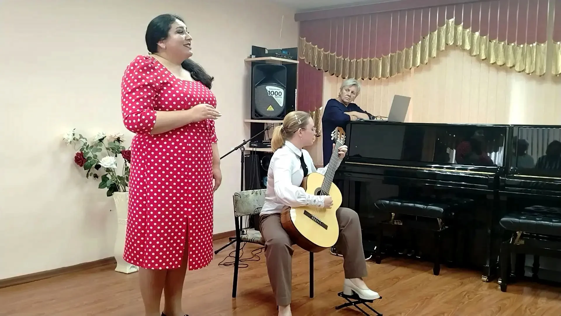 В Апаче, в детской музыкальной школе, организовали душевный вечер ко Дню пожилого челов...
