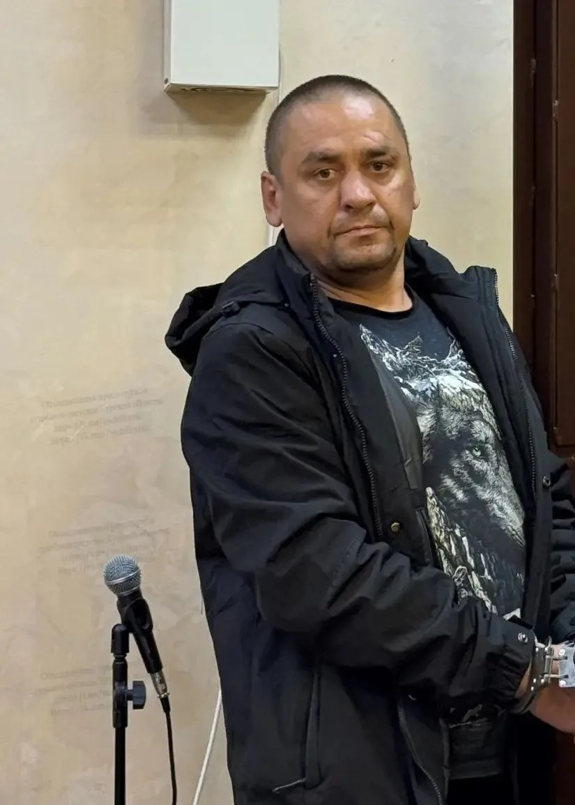 40-летний житель Рыльского района отправлен под стражу за издевательства над 8-летним р...