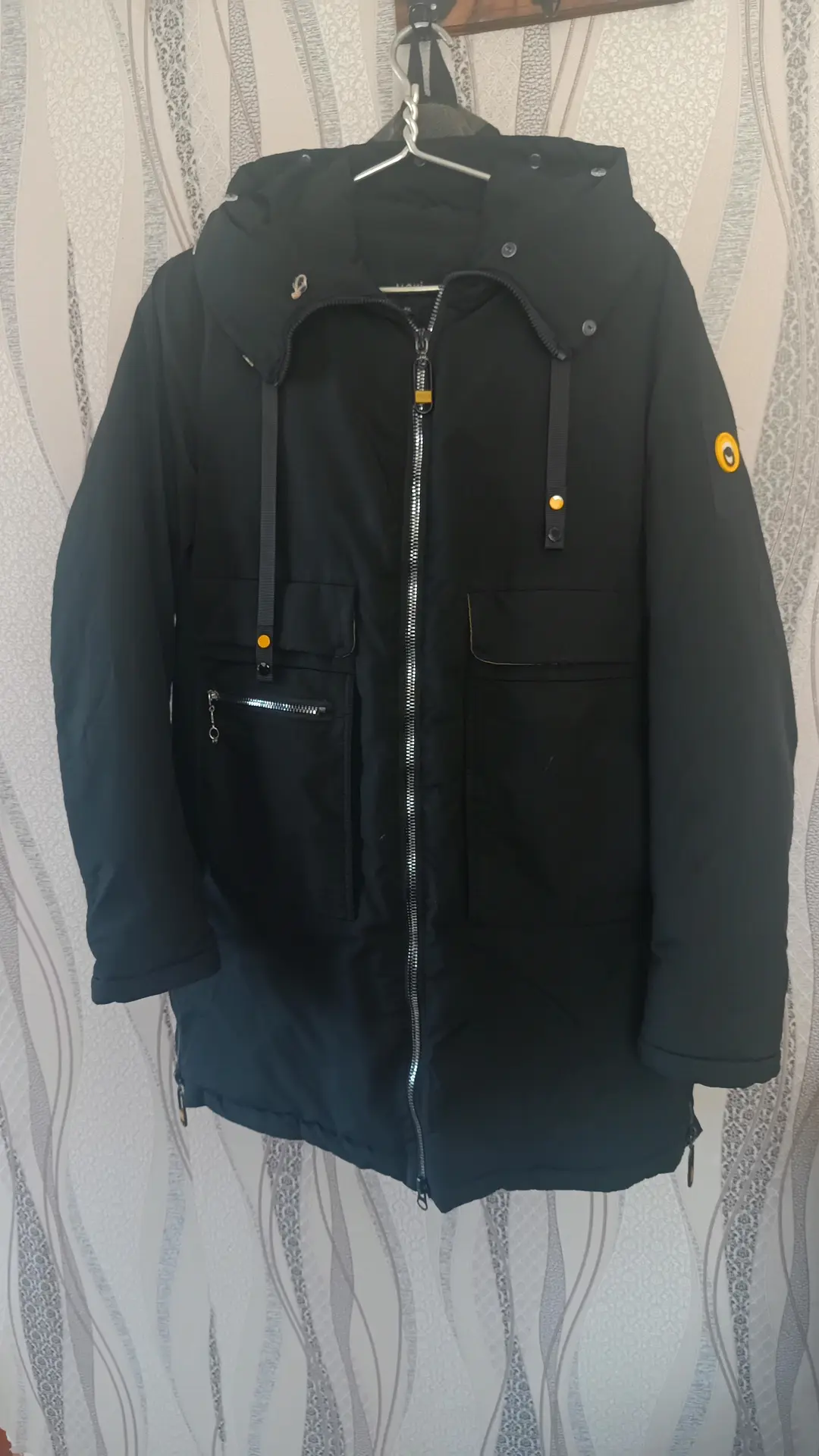 Женский пуховик размер XL 2,500