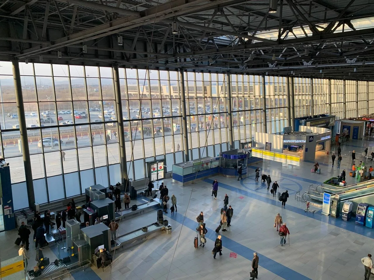 ✈️ Сегодня в связи с поздним прибытием воздушных судов в аэропорту Владивосток задержан...