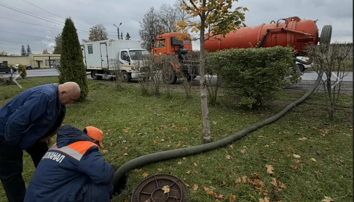 В городе Балабаново меняют аварийные трубы