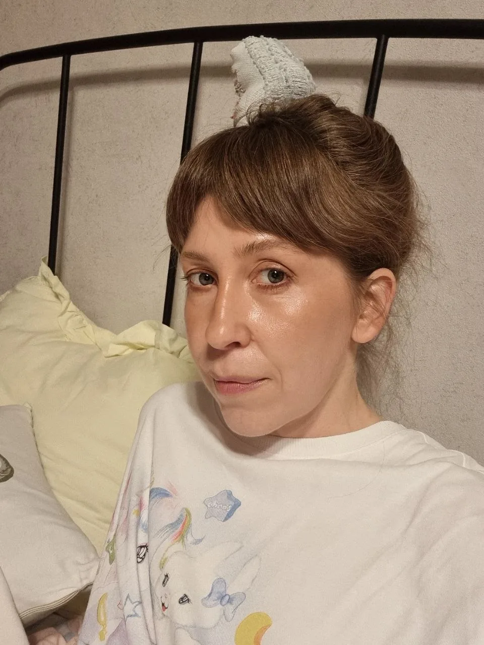 Ха-ха-ха-ха, ну какие же бывают наивные и доверчивые женщины, резинки на уши надевают п...
