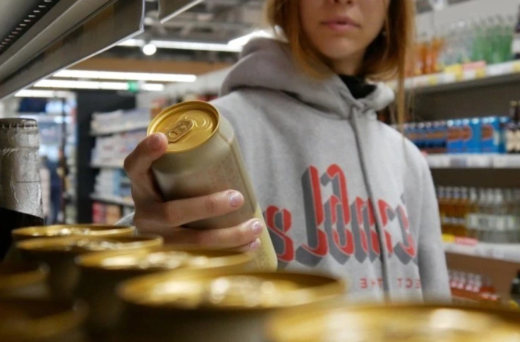 💸 Штраф за продажу алкоголя несовершеннолетним в России предложили увеличить до 900 ты...