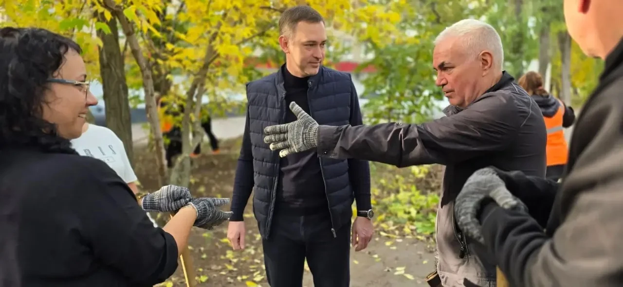 Начал утро субботы в посёлке Приволжский, где поддержал активных местных жителей, котор...