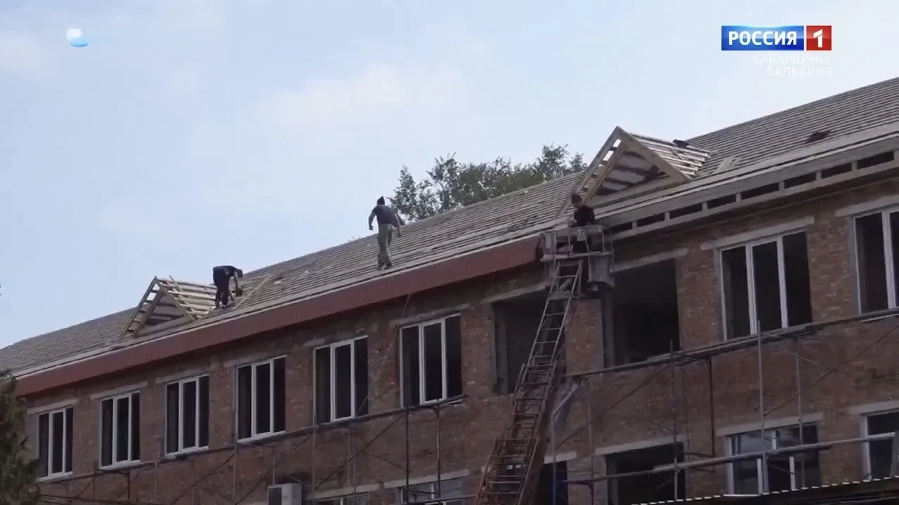В Прохладном продолжается капитальный ремонт детской поликлиники