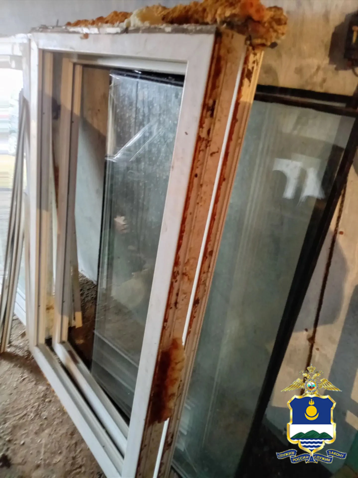 👮‍♂️ В Кабанском районе сотрудники полиции раскрыли кражу окон из нежилого дома