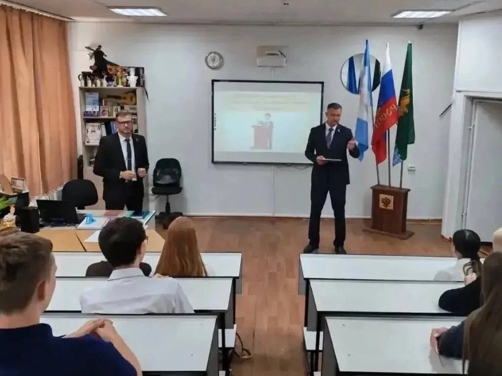 Депутат ЗС Денис Ягодзинский присоединился к проекту «Верный путь»