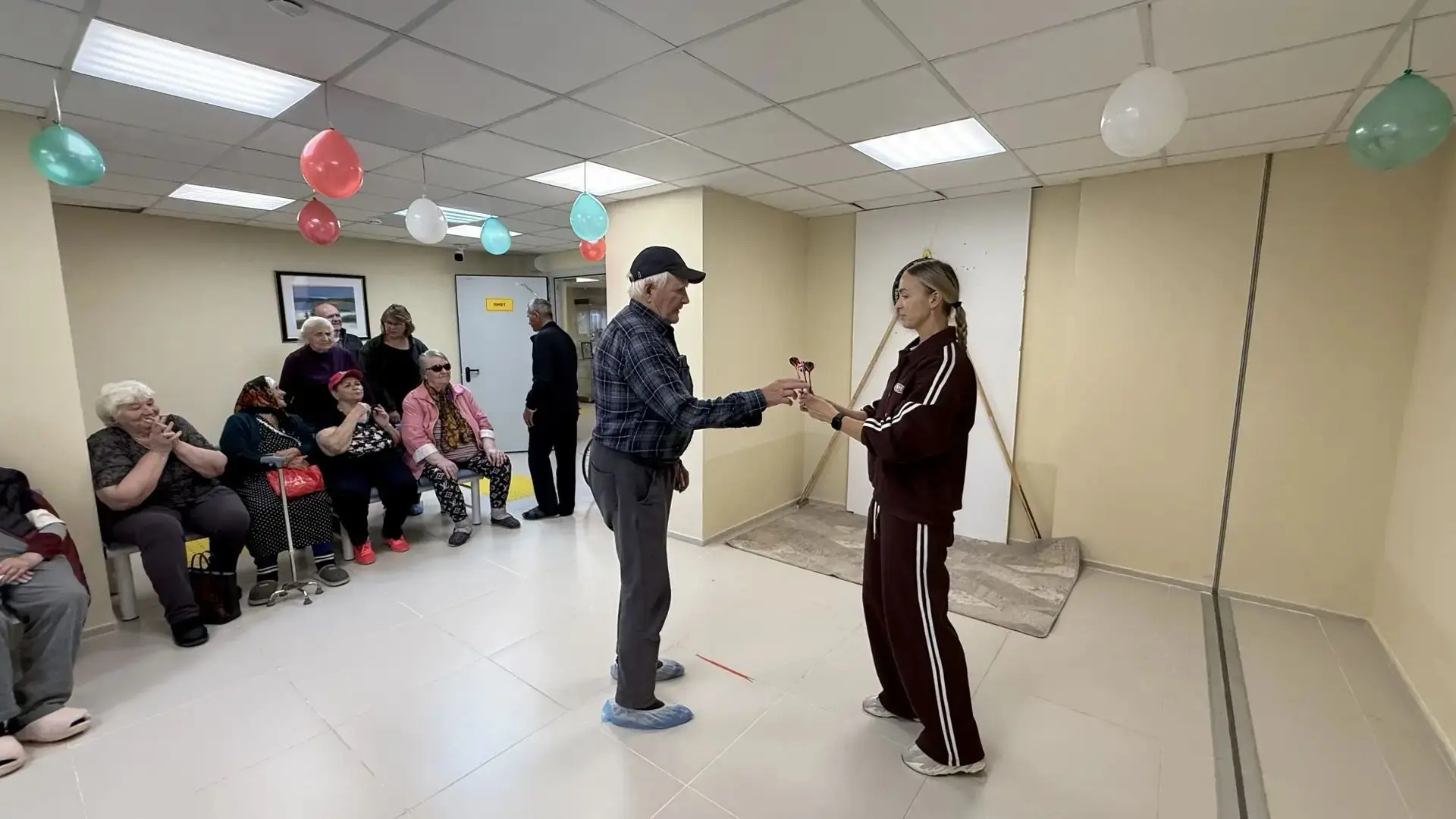 Спорт! Жизнь! Зоркий глаз! 🌟Наши жильцы всегда с активным  азартом и энергией участвую...