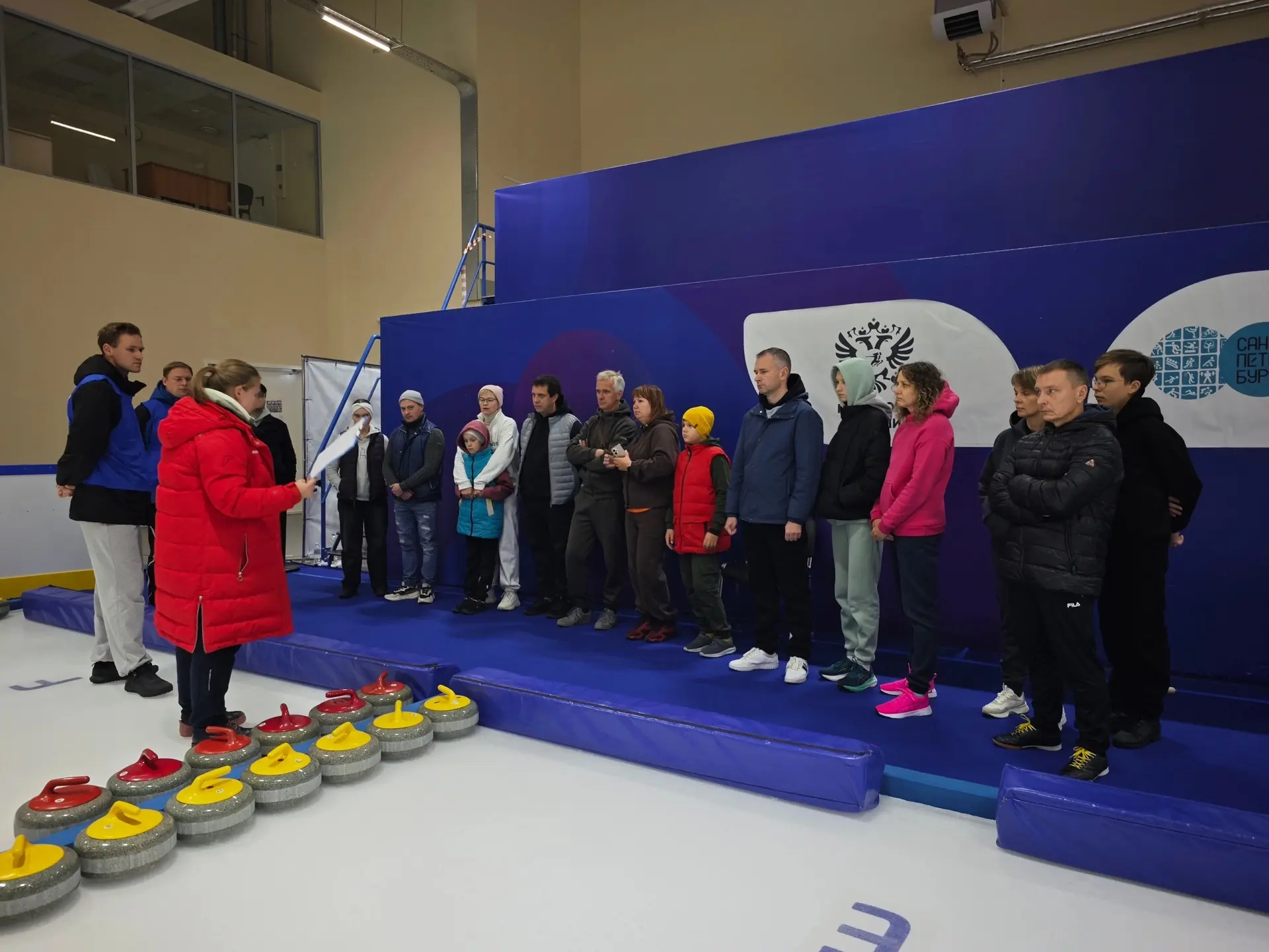🥌 Лед, гранит и семейный командный дух!