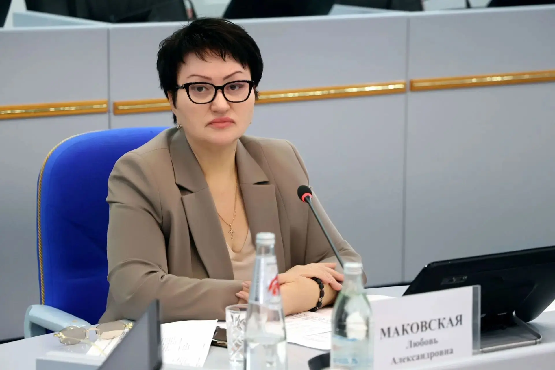 Любовь Маковская провела первое еженедельное рабочее совещание депутатов и сотрудников ...