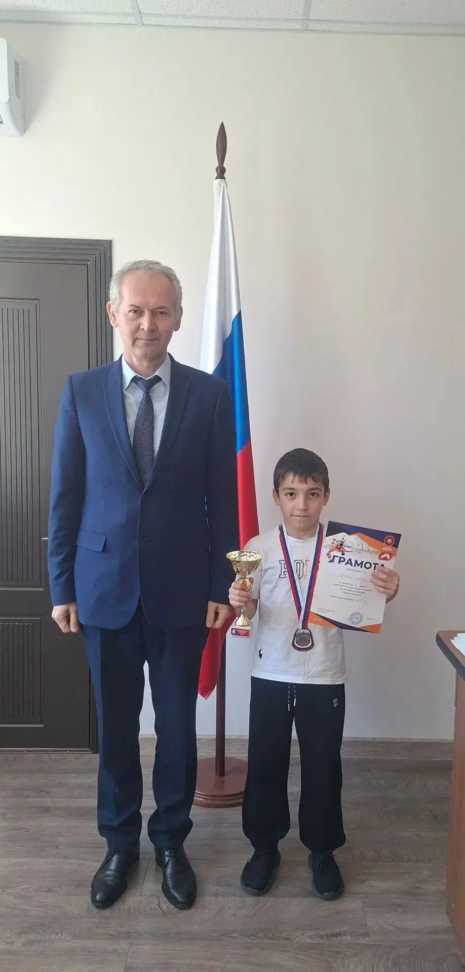 Геляев Али, ученик 3 "В" класса, занял II место в Межрегиональном турнире по вольной бо...