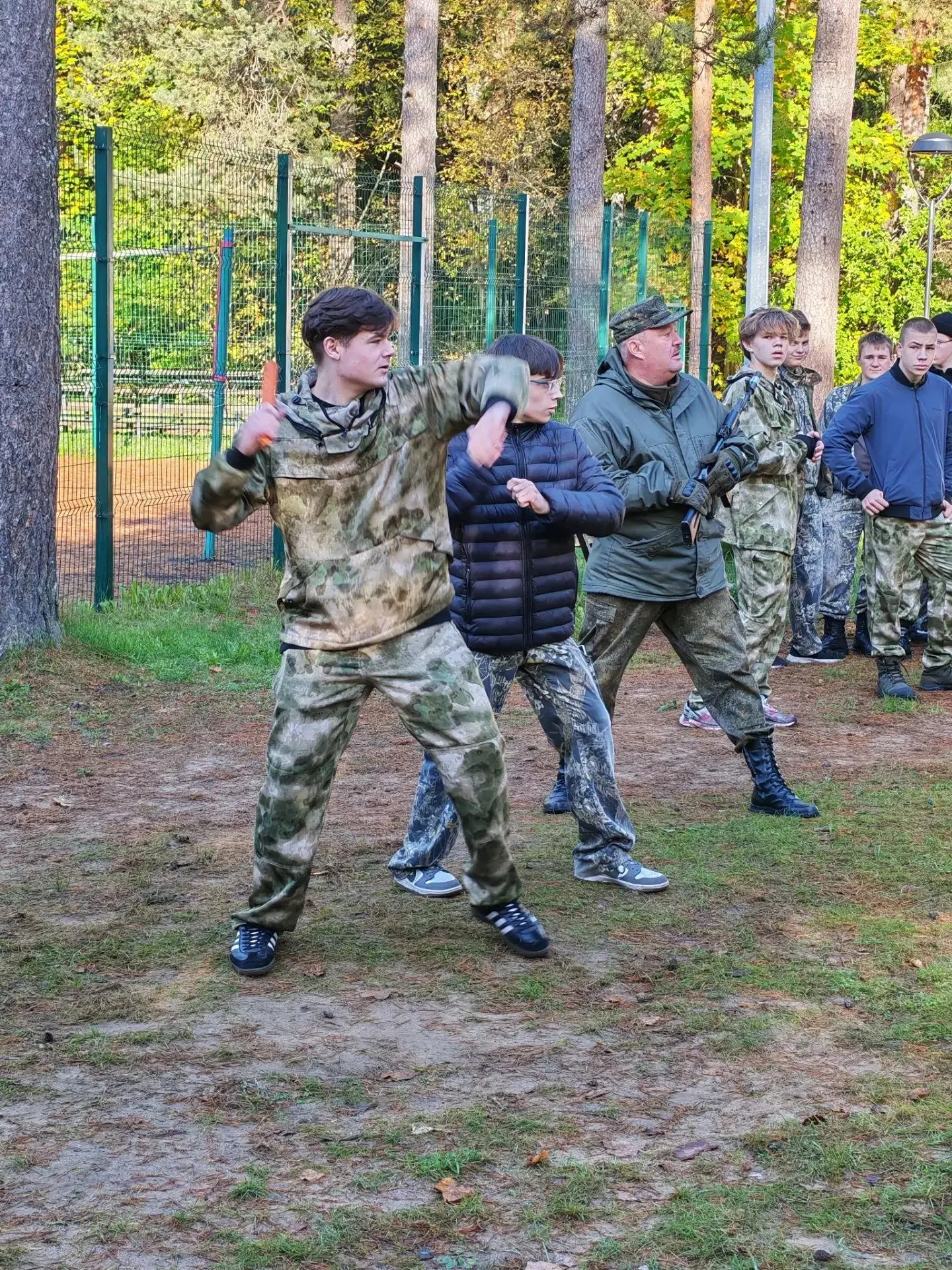 Смена в центре патриотического воспитания подходит к концу, но но наши ребята не сбавля...
