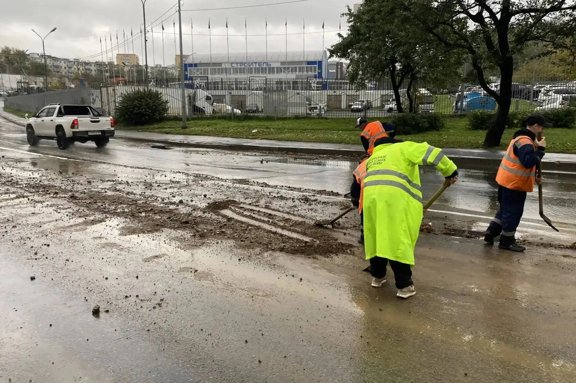 🌧️ Друзья, сегодня из-за интенсивных осадков на отдельных участках дорог образовались ...