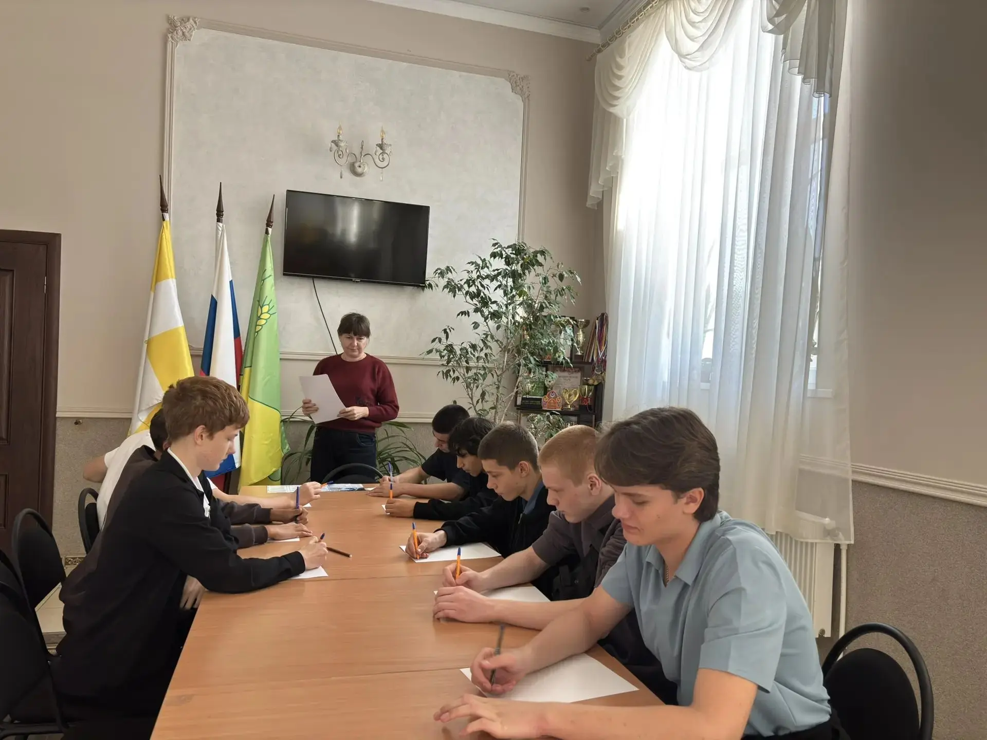 В Доме культуры села Орловка состоялась оперативно-профилактическая беседа "Права, обяз...