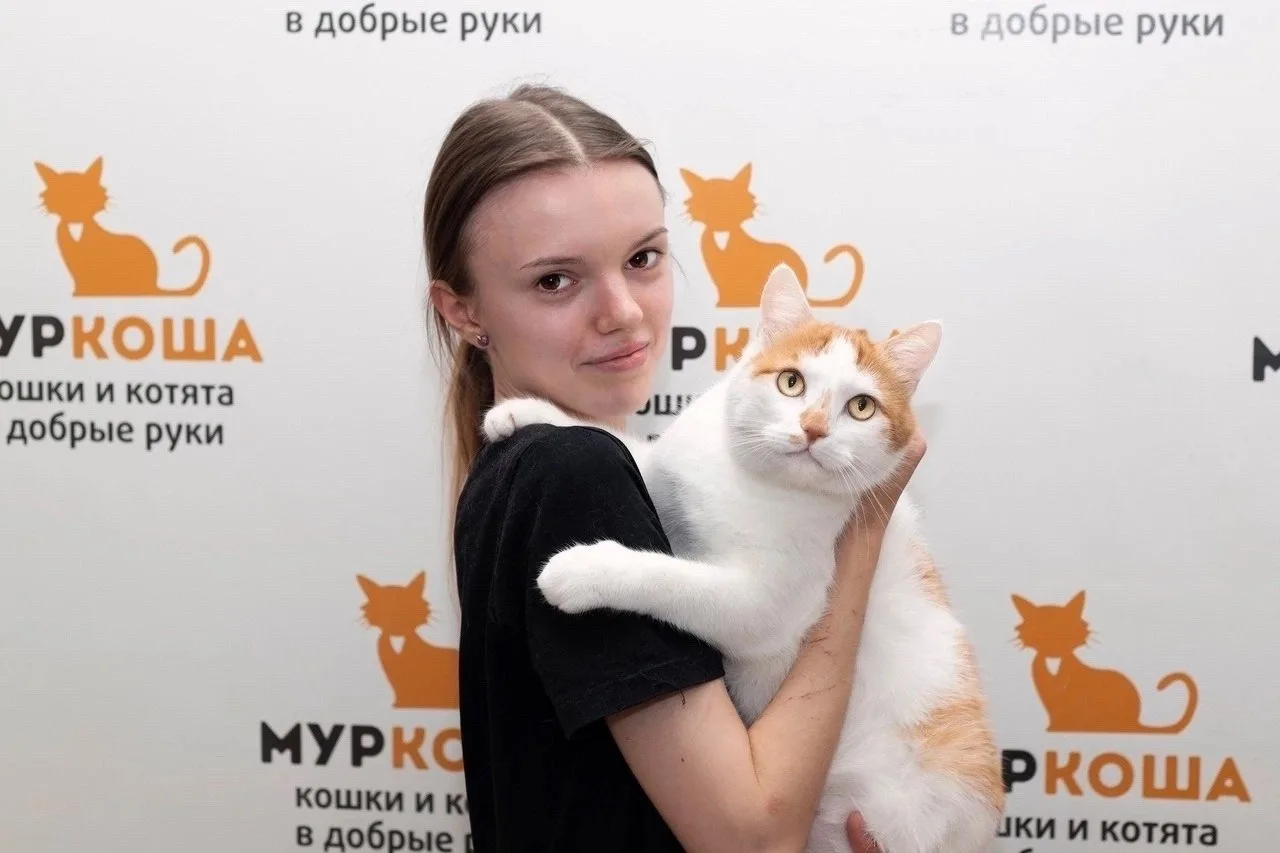 В этот день поздравления с днём рождения и пожелания крепкого здоровья, успехов и удач ...