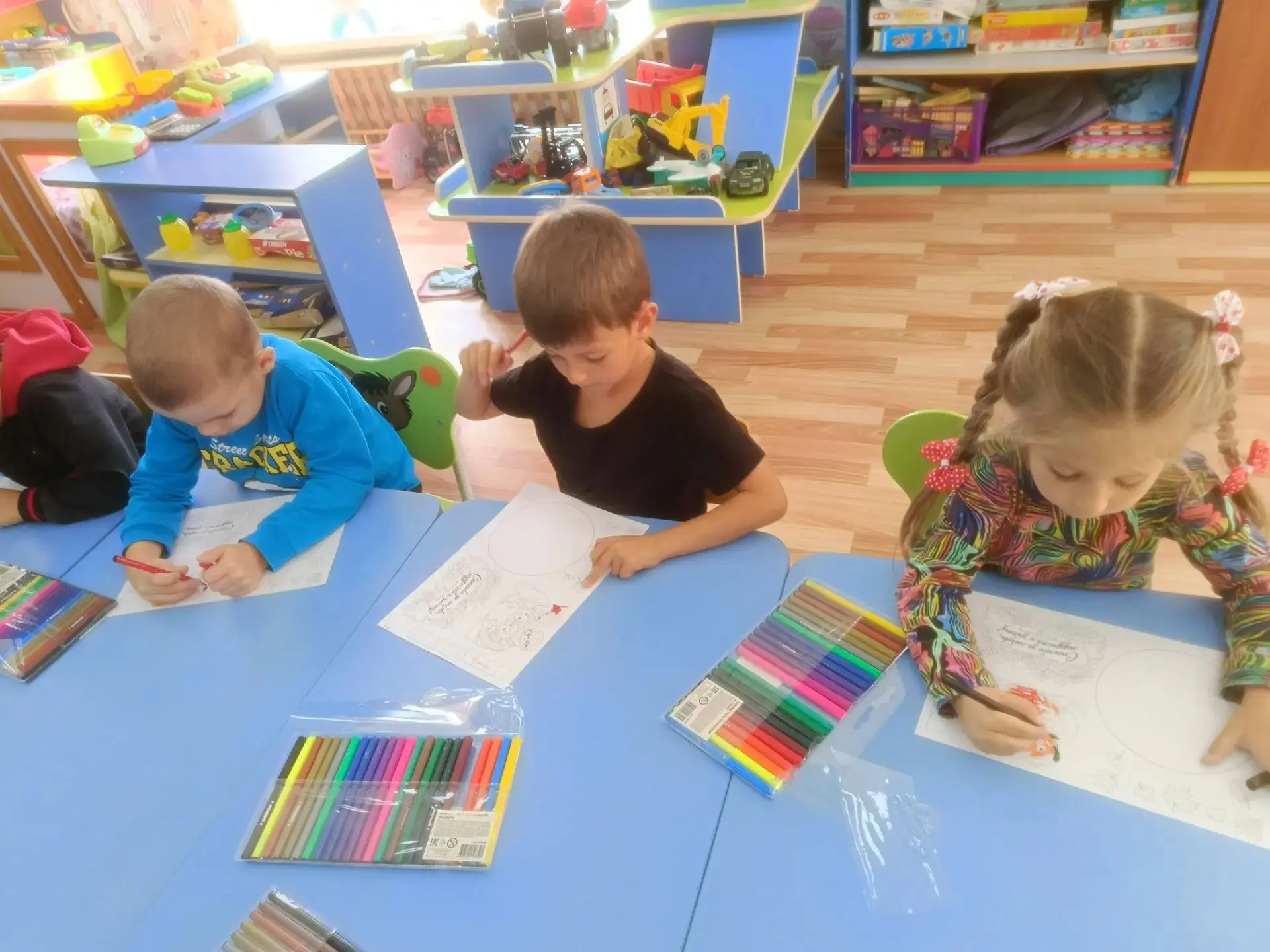 День пожилого человека отмечается 1 октября. Это лишний повод донести до наших воспитан...