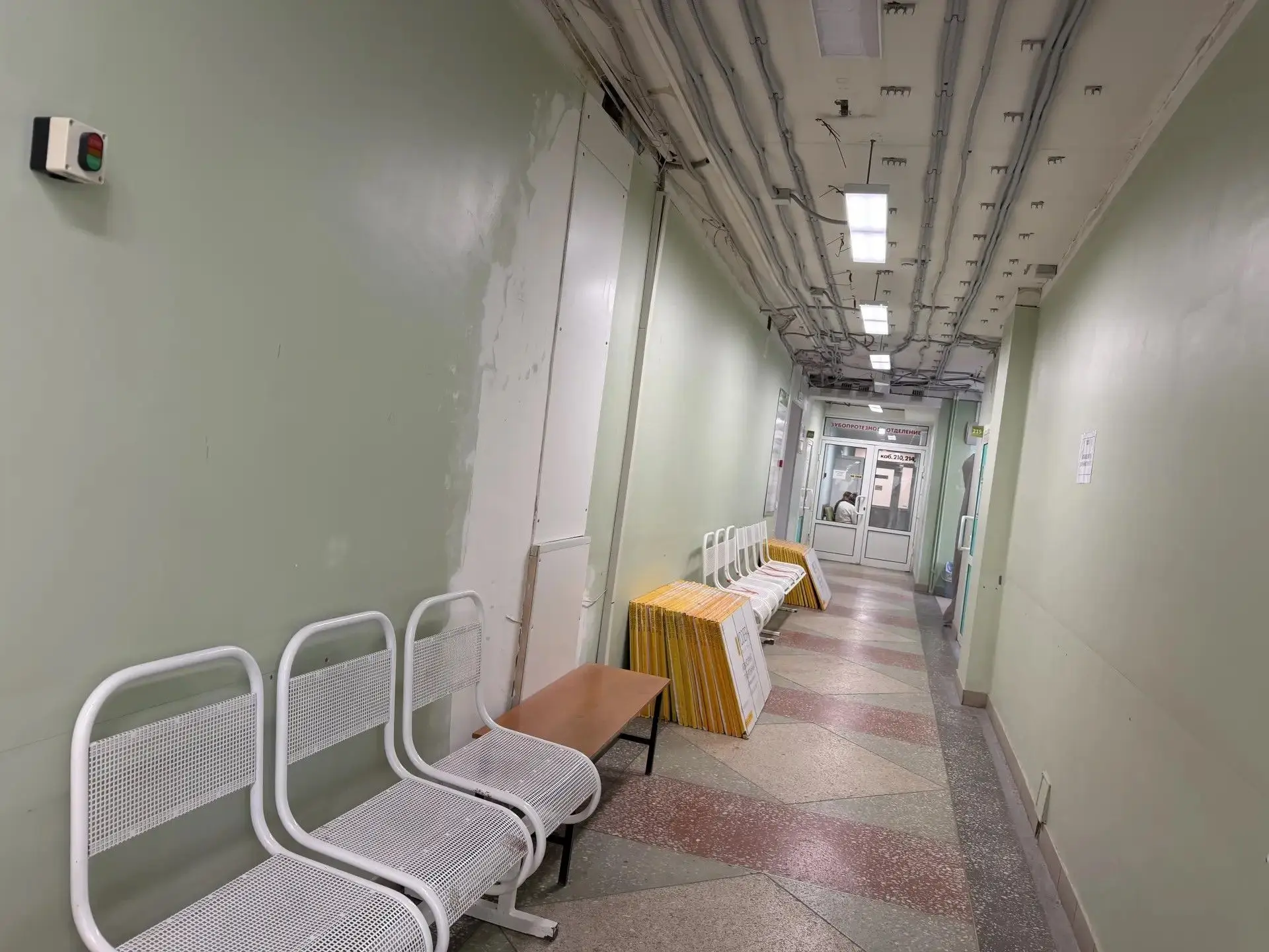 🏥 В Городской поликлинике №2 продолжается ремонт