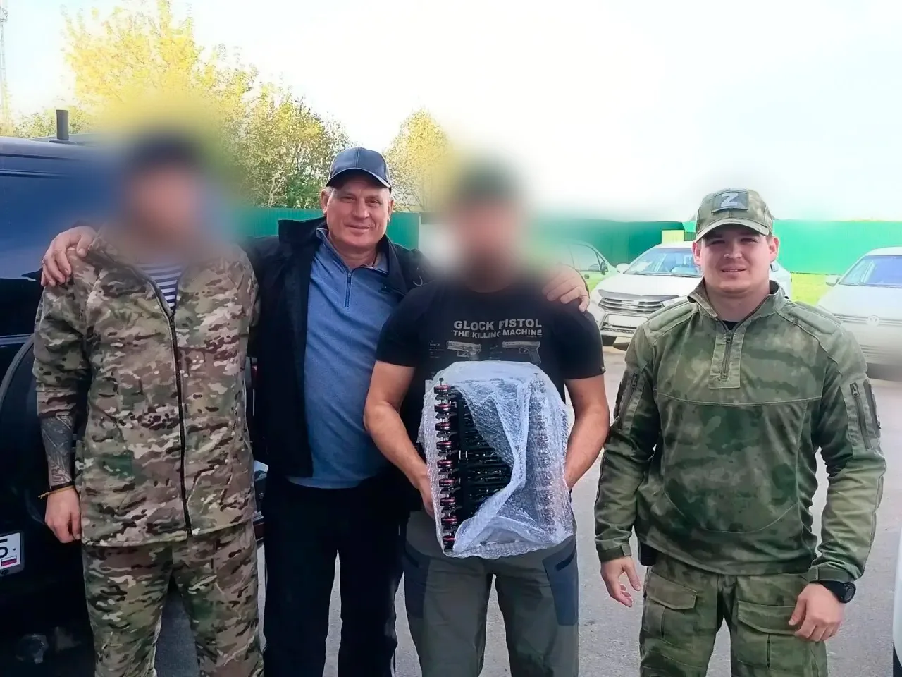 📦 Депутат регпарламента, участник СВО Александр Нелепин и представители Краснооктябрьс...
