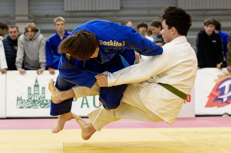 🥋 Дзюдоисты Алтайского края взяли шесть медалей на турнире в Новосибирске