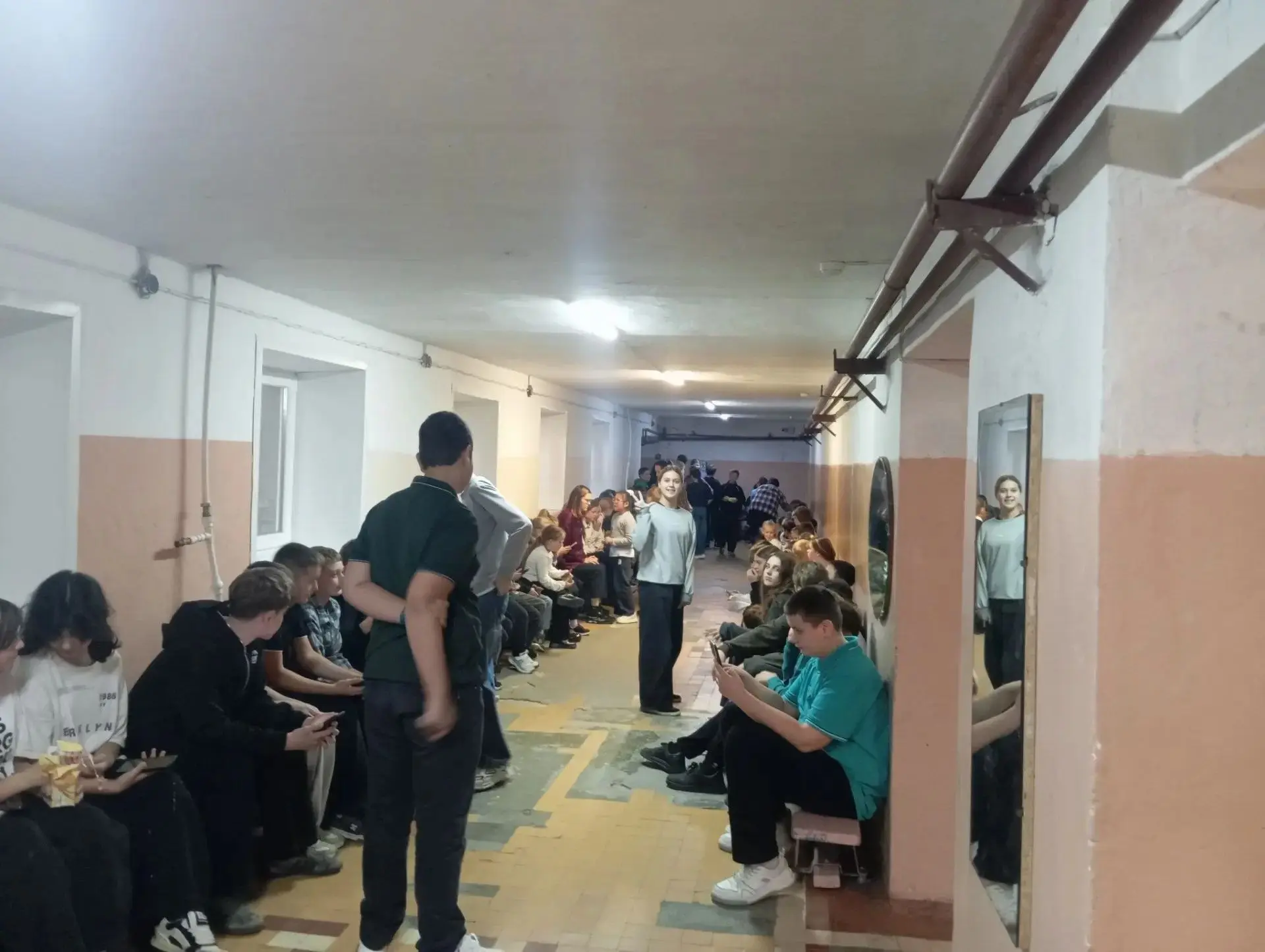 Сегодня, в 10:40 в школе проведена Всероссийская тренировка по антитеррористической без...