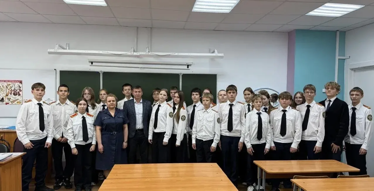 Сотрудник следственного управления СК России по Пензенской области совместно с ветерано...