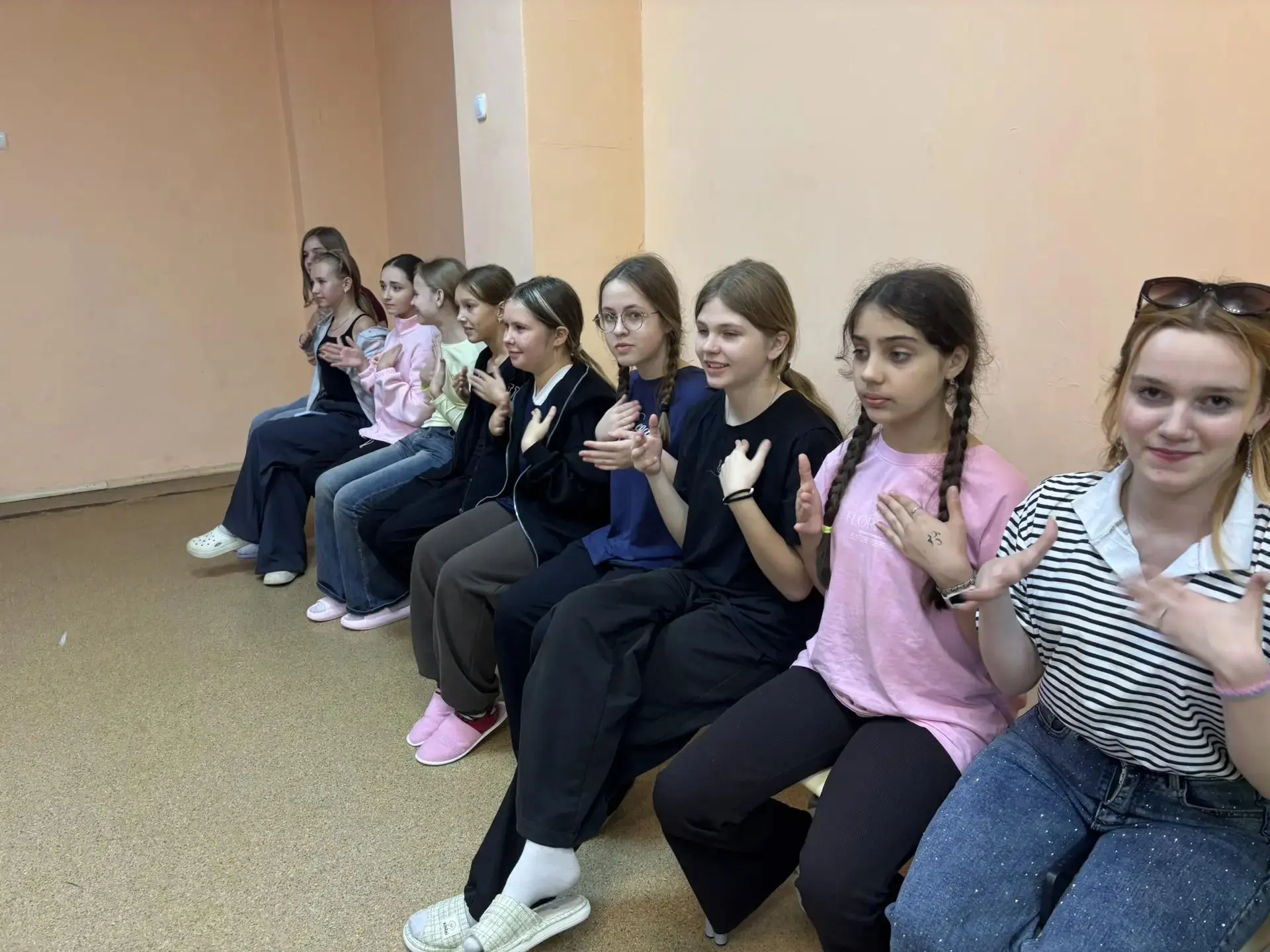 Первый день в лагере «Белка» — это не просто отдых. Это старт большого приключения! 🚀