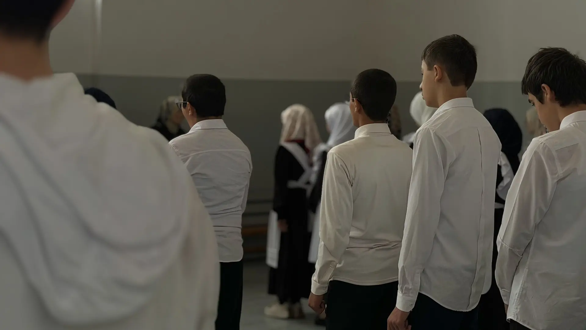 ✨ Торжественная линейка и церемония поднятия флага РФ под государственный гимн 🇷🇺