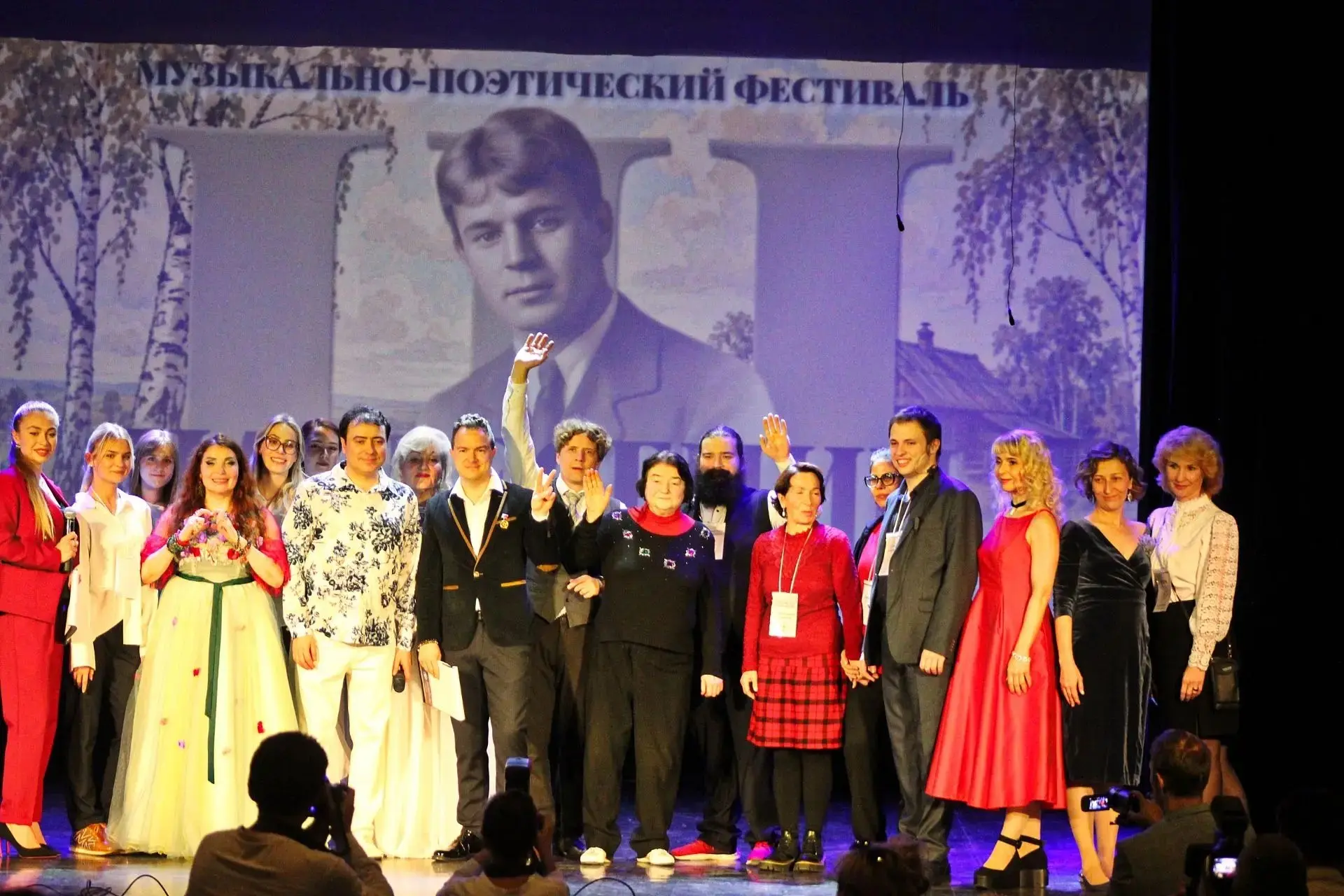 📚🎶В минувшие выходные, 3 октября, в день рождения великого русского поэта Серебряного...