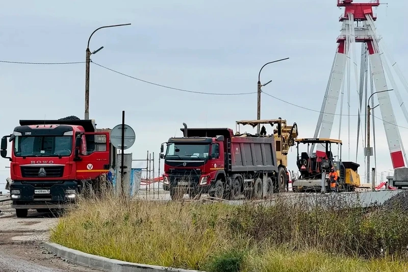 Шестую полосу на Октябрьском мосту в Череповце готовят к асфальтированию