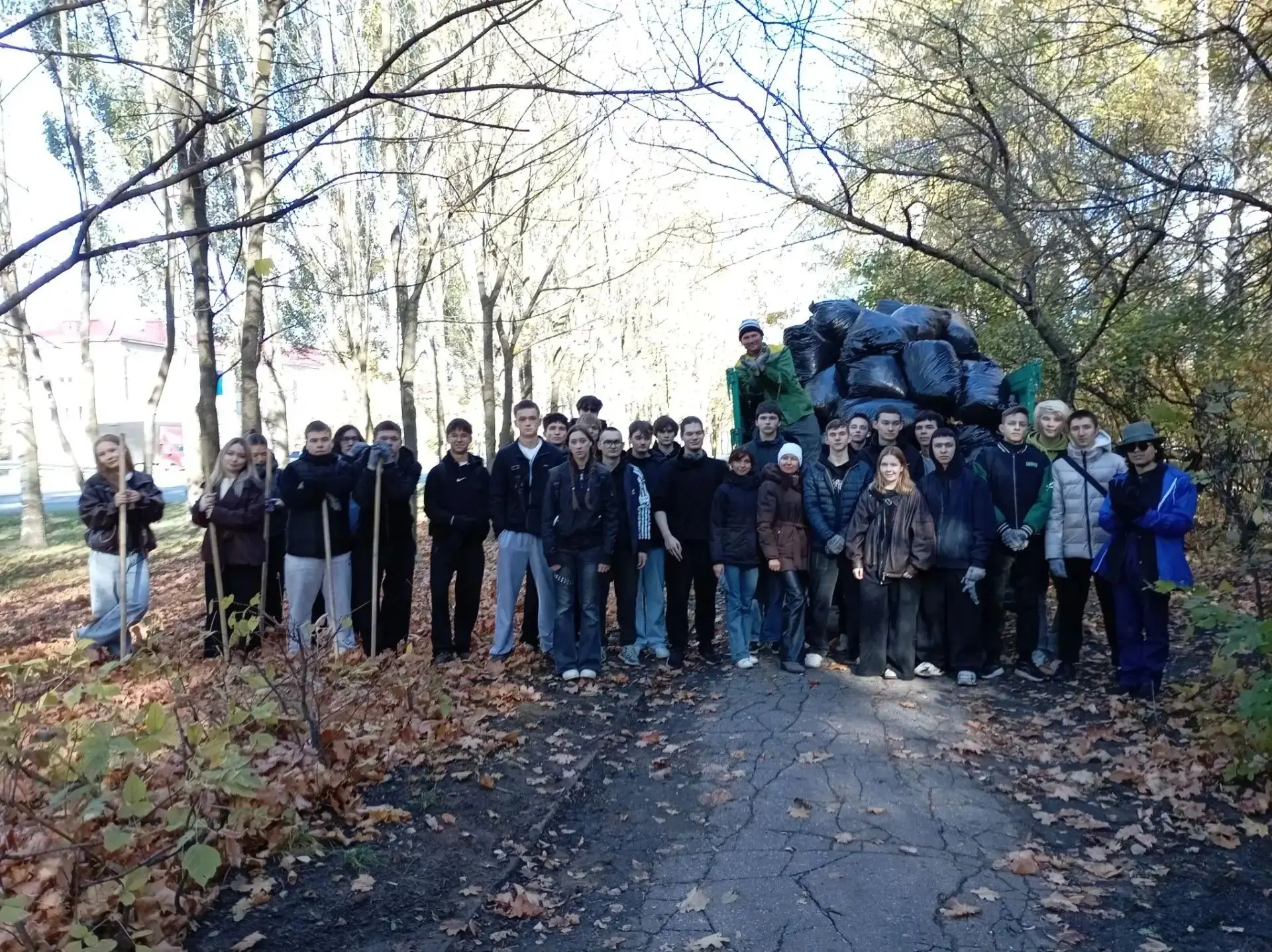🌿 Экологический месячник продолжается — и наши ребята снова в деле!