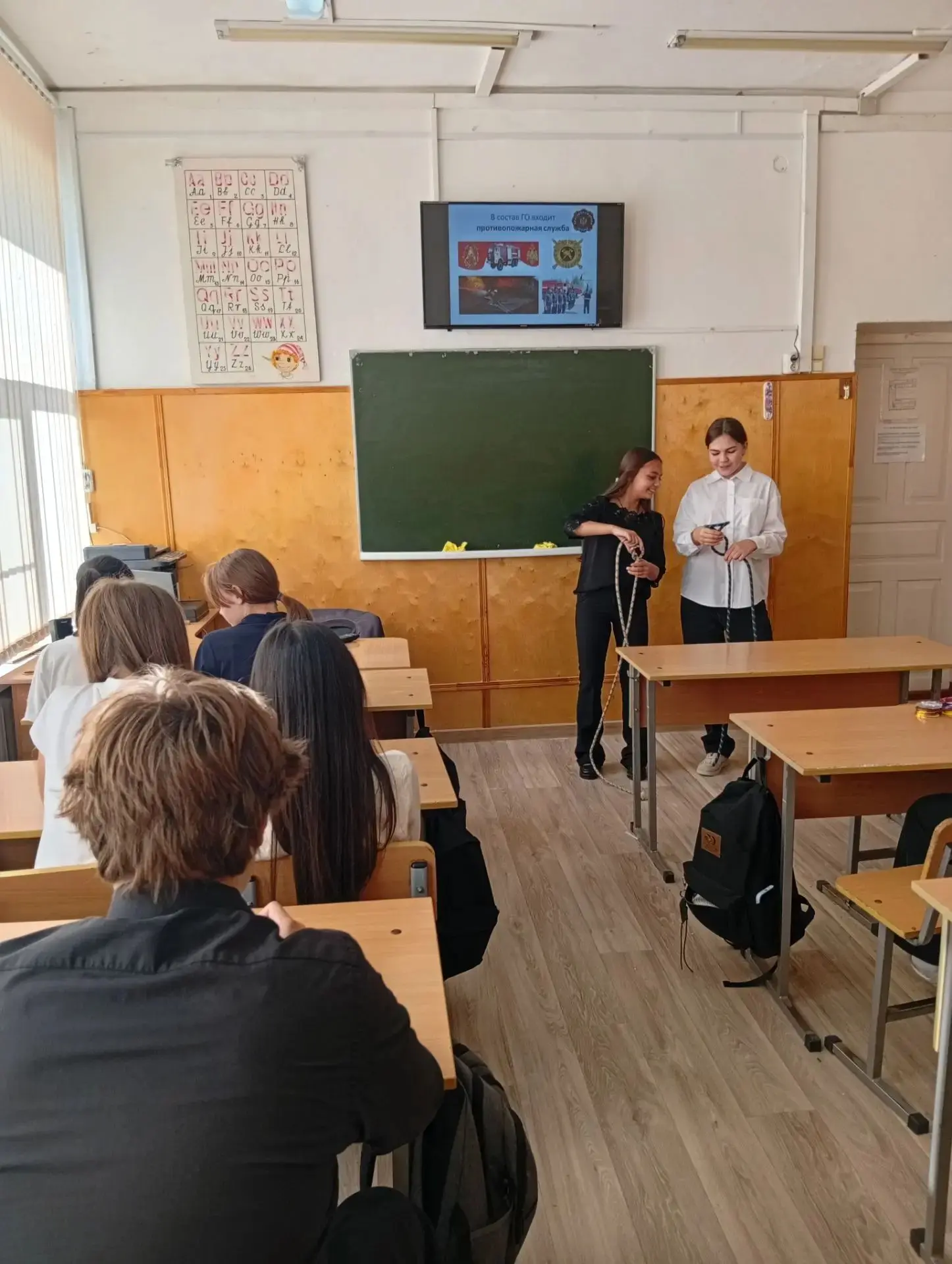 Сегодня, 7 октября, в МБОУ"СОШ№6" прошли Всероссийские открытые уроки культуры безопасн...
