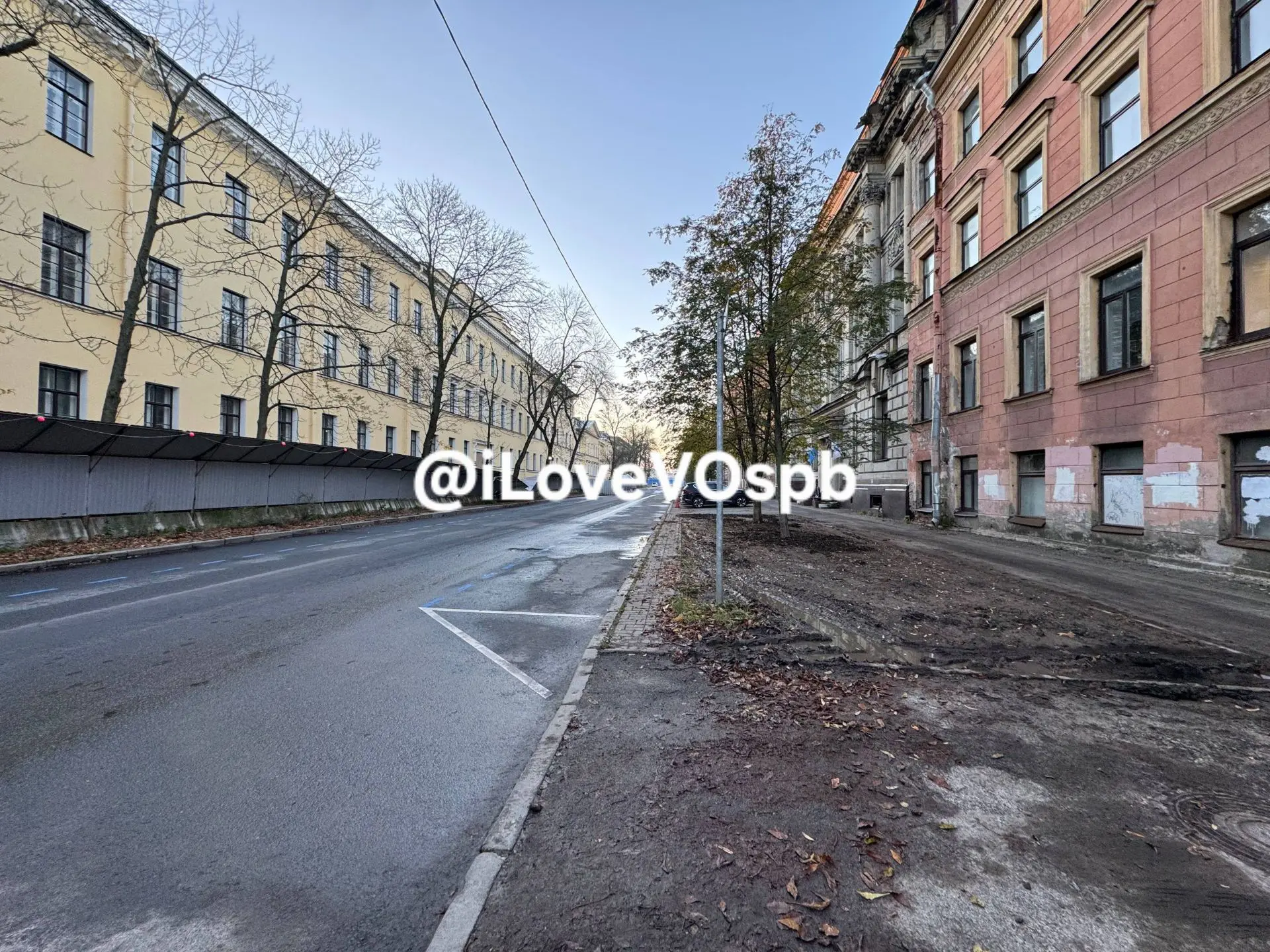 По 11 линии пойдешь - в грязь наступишь, по 10 пойдешь - к забору придешь.