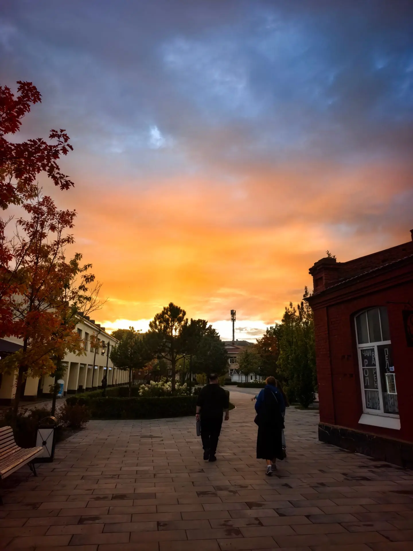 🍂 Особенно мне тепло встречать осень в таком месте.