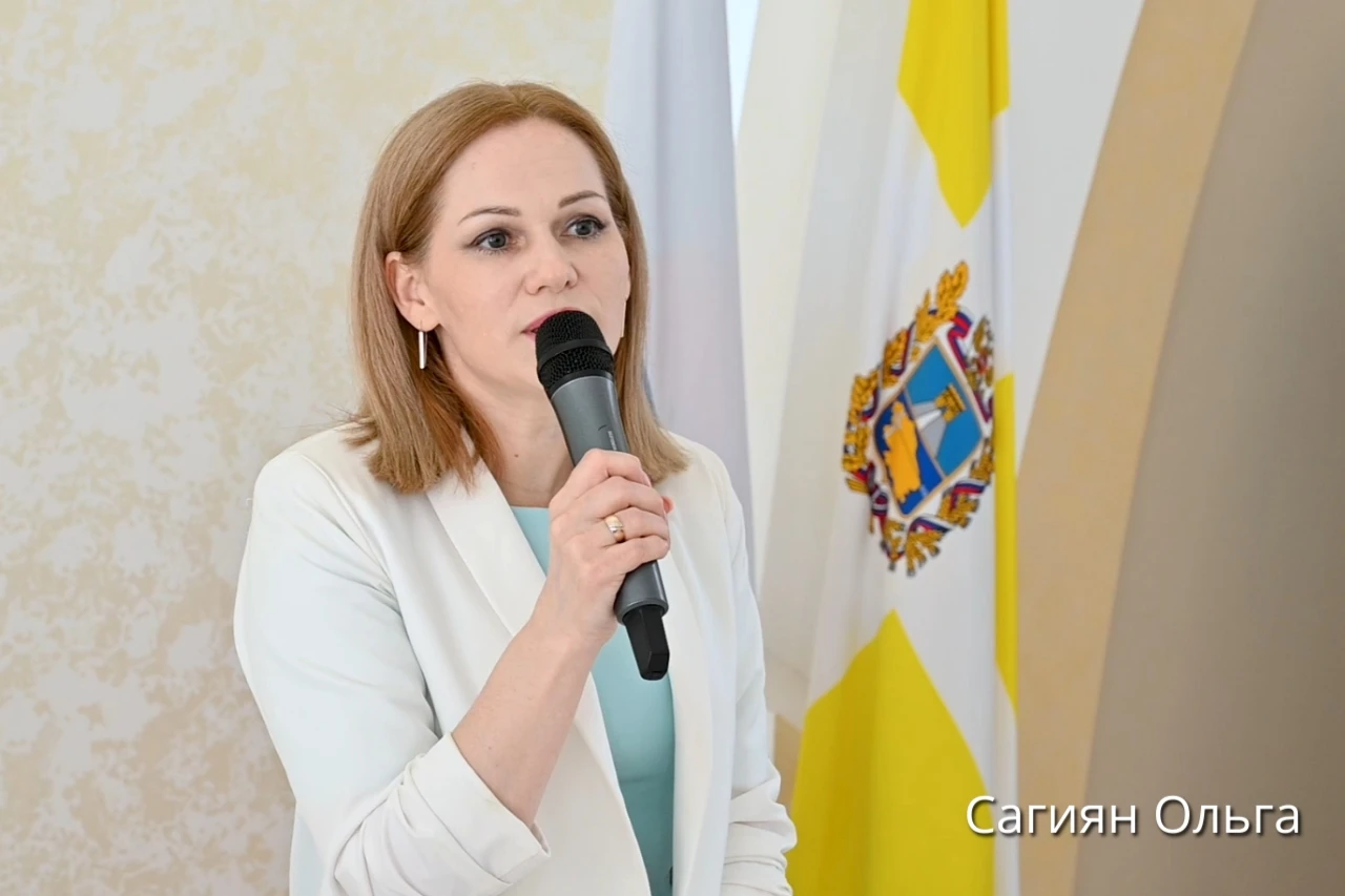 Руководитель Изобильненского отдела ЗАГС Ольга Сагиян вошла в число победителей професс...