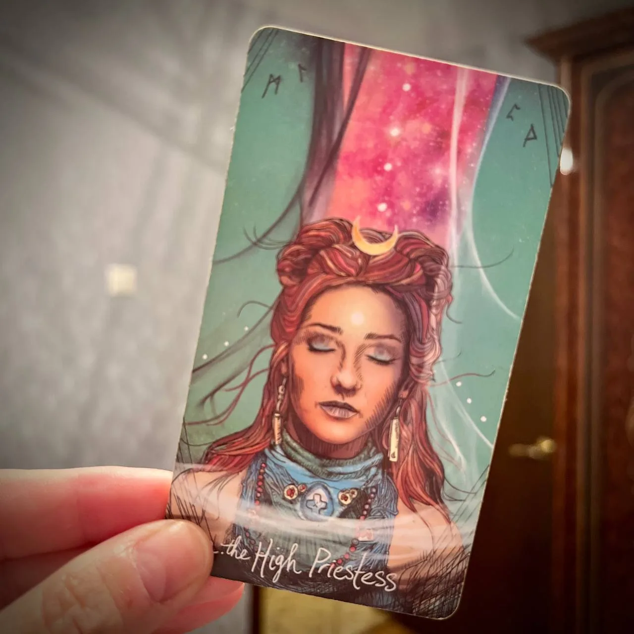 КАРТА ДНЯ — ВЕРХОВНАЯ ЖРИЦА 🌙 из Таро Светлого Провидца