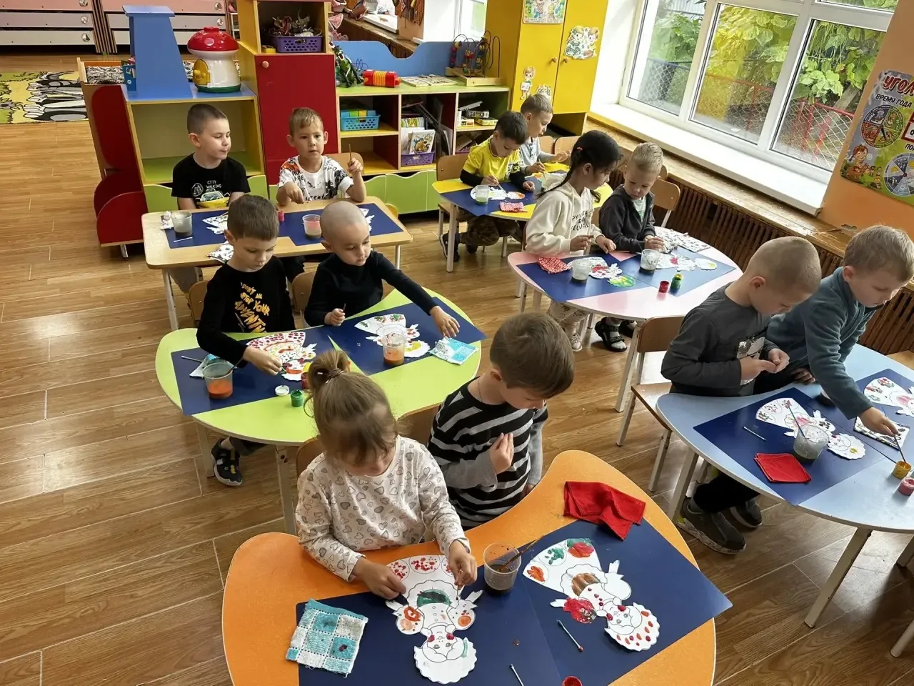 🖌️ Рисование в старшей группе: «Дымковская слобода»