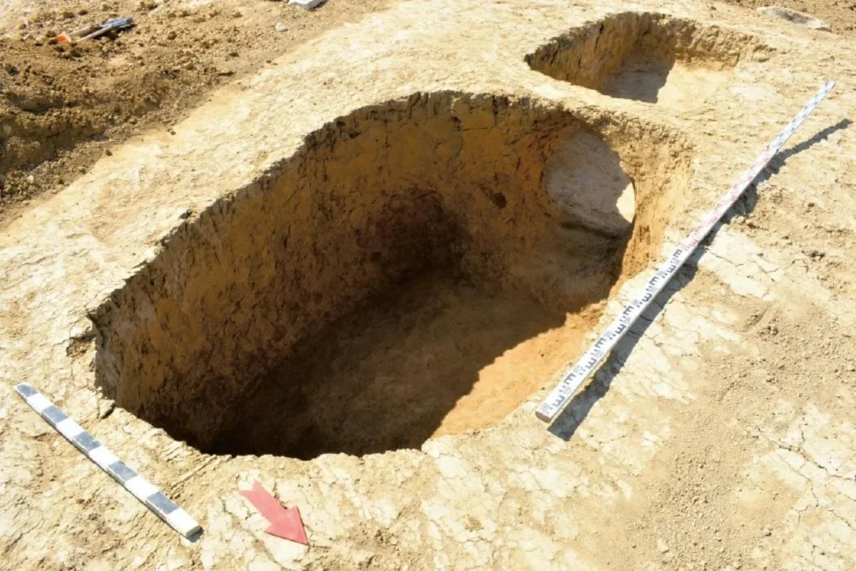 🏺 В Темрюкском районе нашли уникальные артефакты древнего поселения.