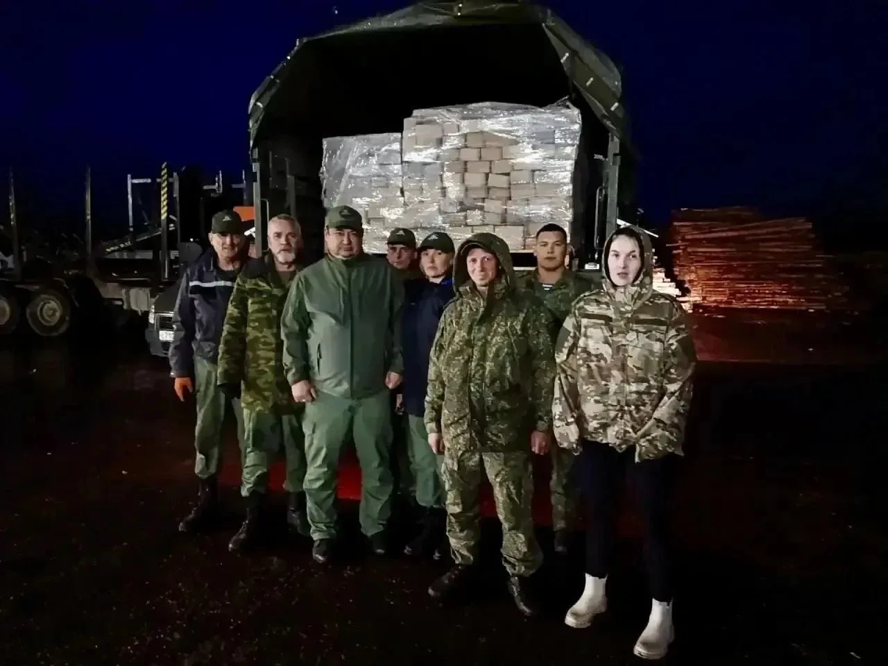 ⚡ Девять поддонов топливных брикетов отправили из Псковской области в зону СВО