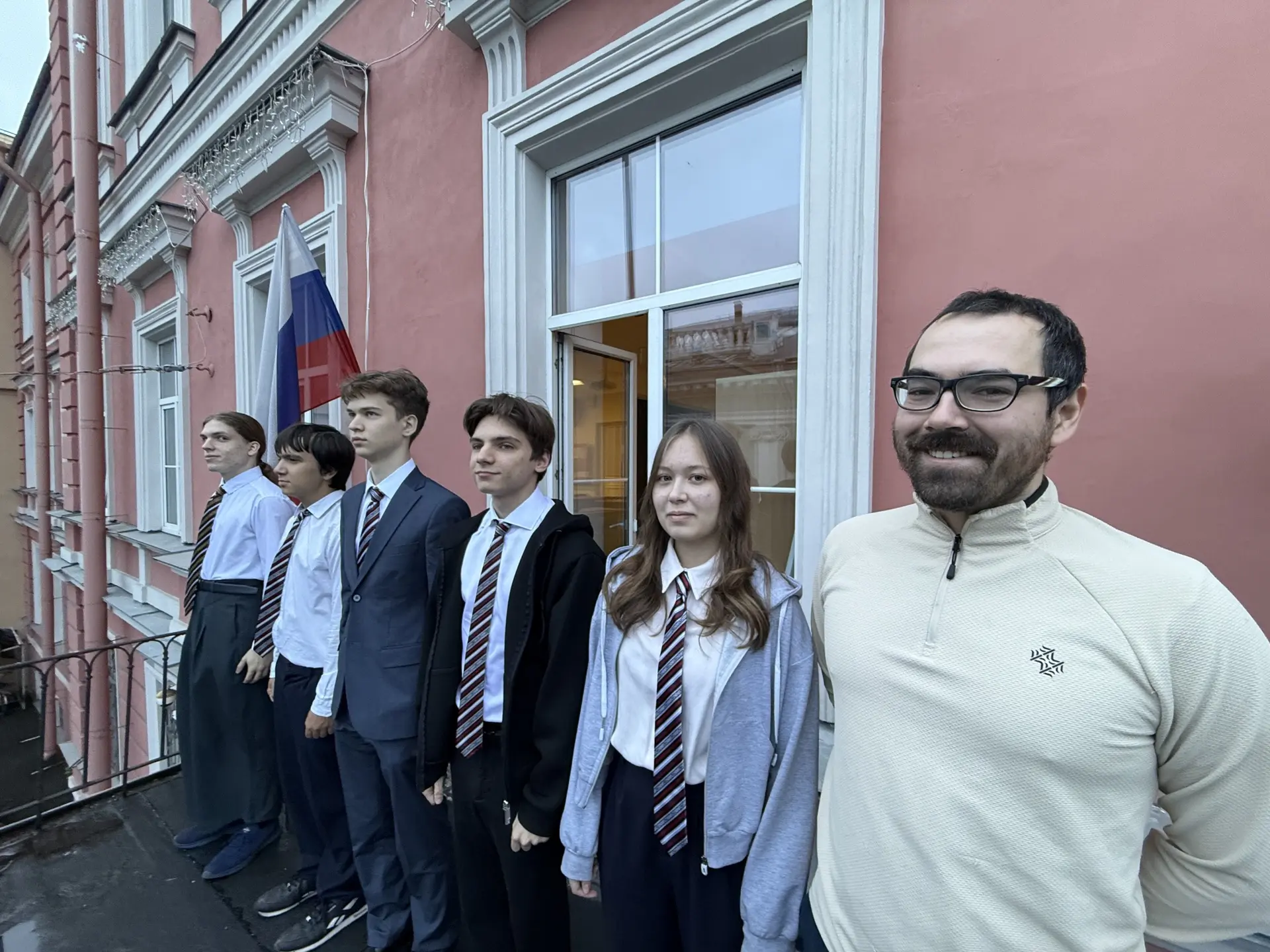 🇷🇺 На седьмой учебной неделе права поднять Государственный флаг Российской Федерации ...