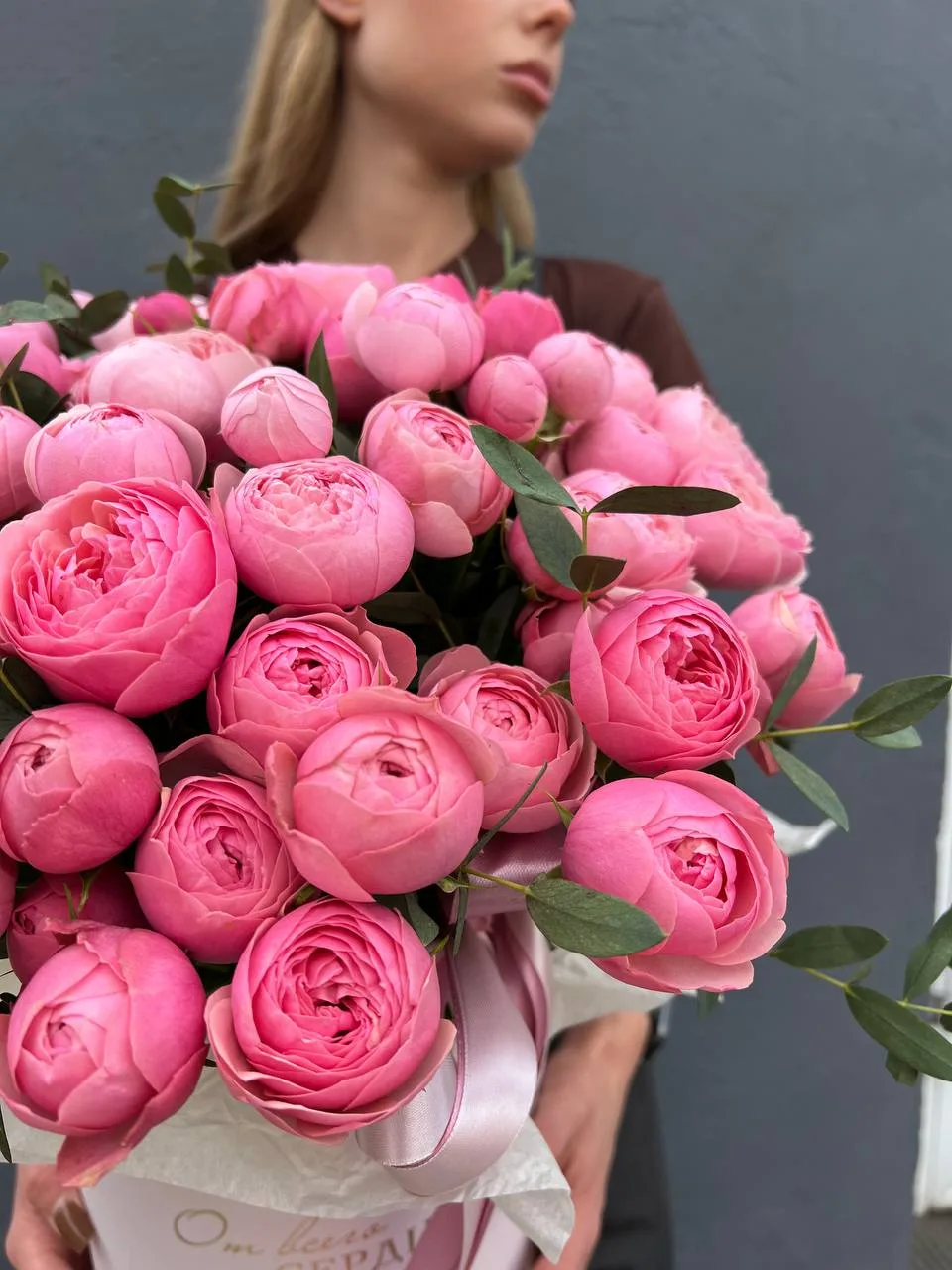 Шляпная коробка с пионовидными розами 💞😍