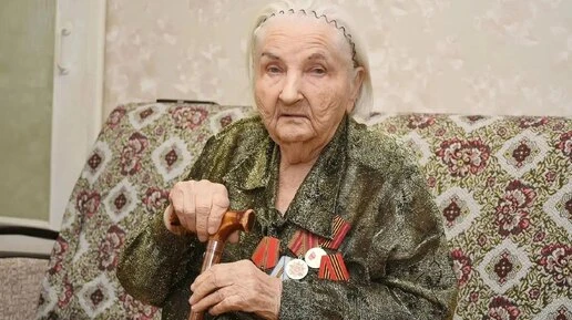 Жительница Оренбурга Янина Никитина отметила 100-летний юбилей