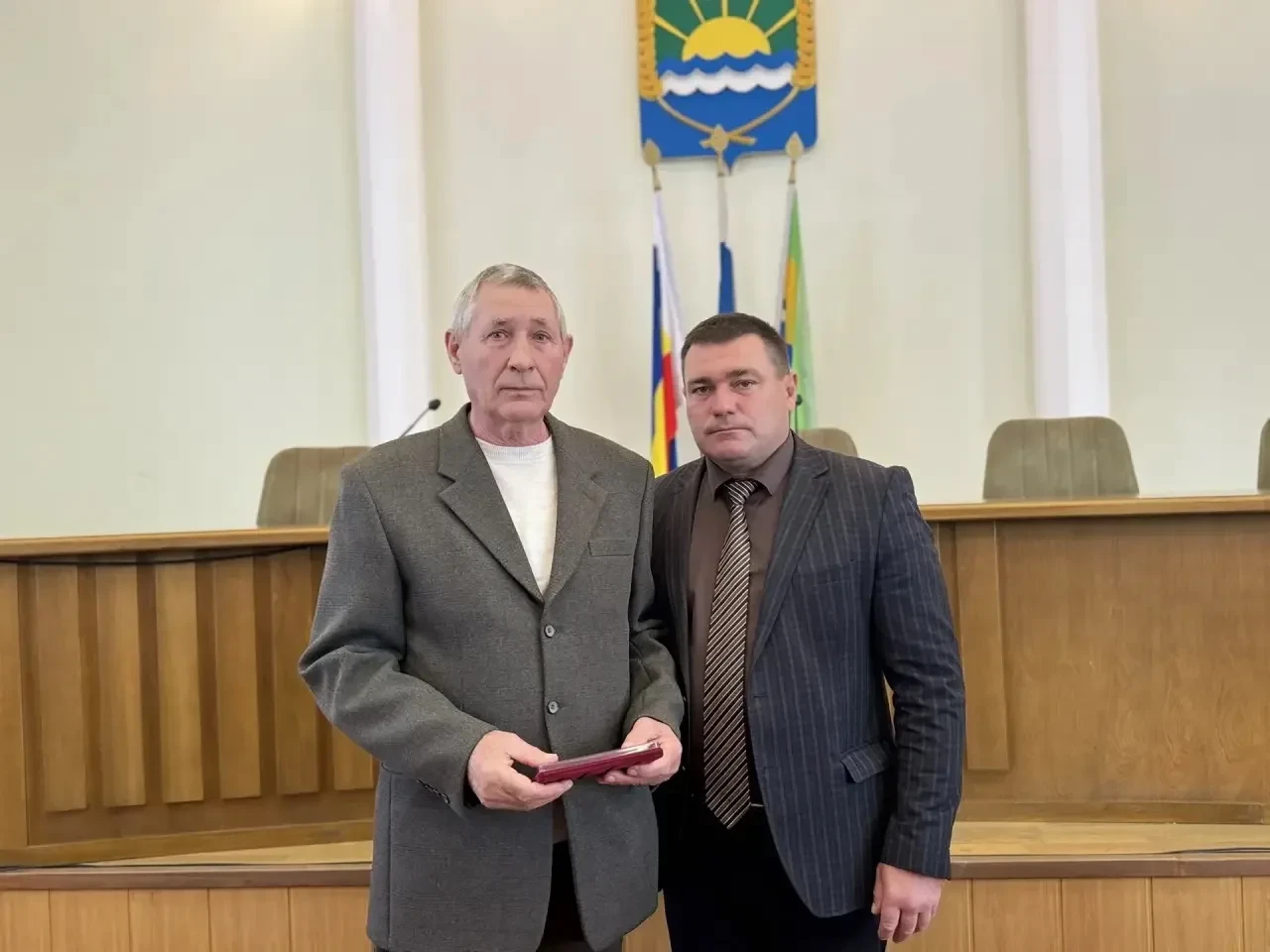 В Азовском районе семьям погибших героев СВО вручили государственные награды