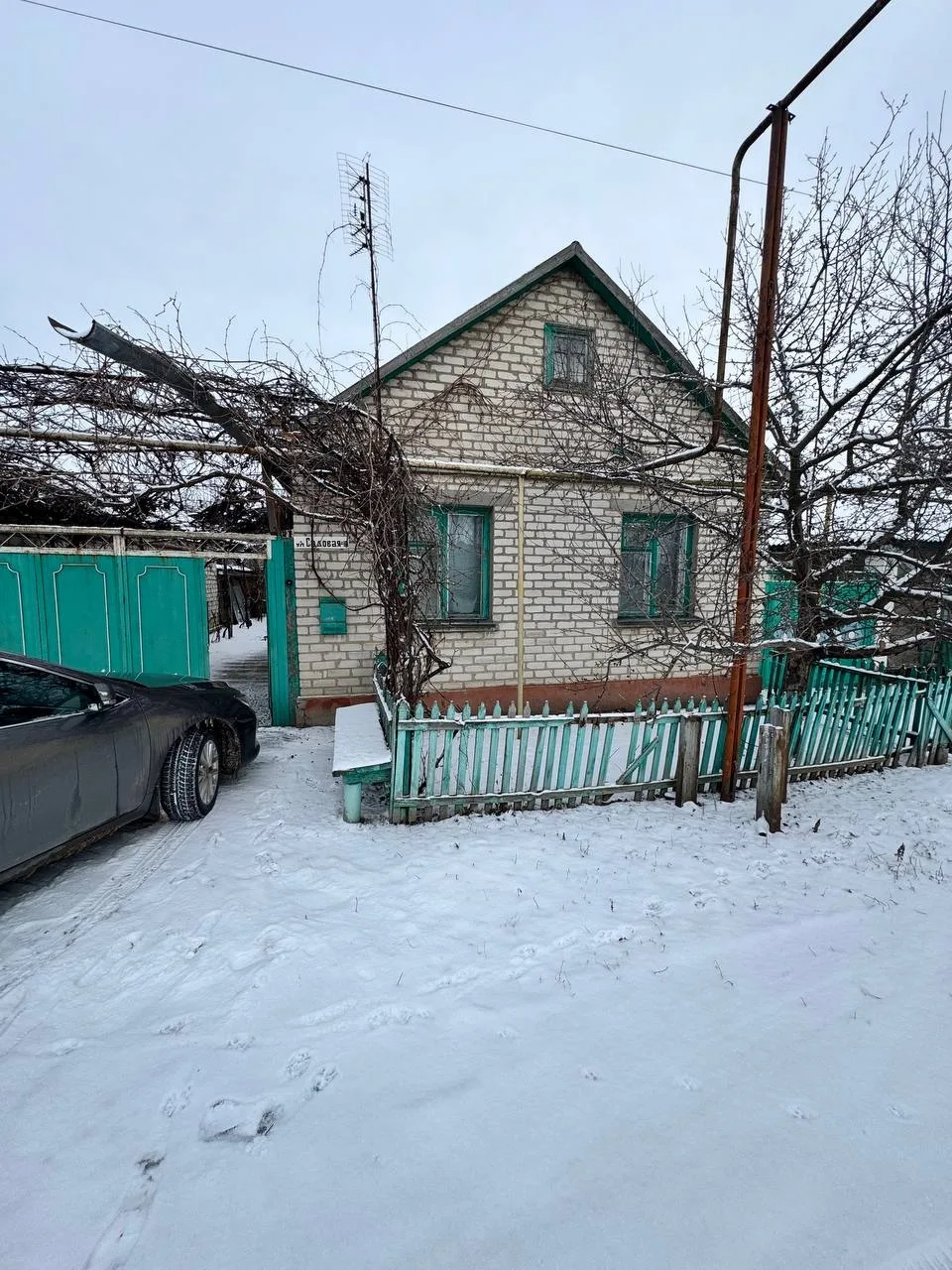 Продам дом в Станично-Луганском районе с. Николаевка, (до г. Луганска 10 минут на авто)...