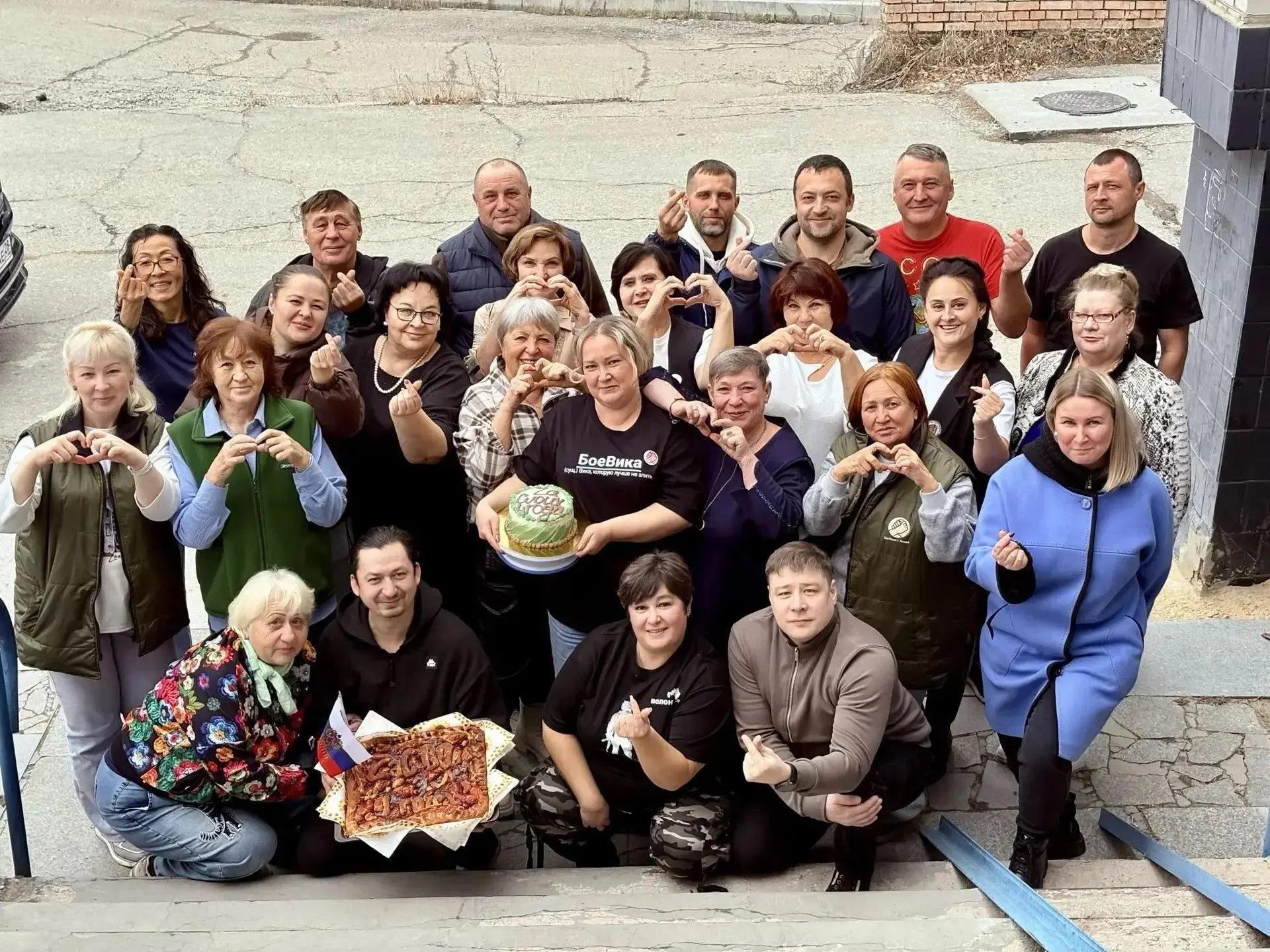 🎂 Четыре года плечом к плечу: волонтеры Тынды отметили день рождения группы «ZасVоих»